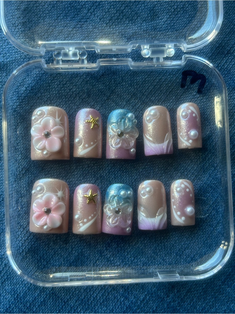 Baby Duck - Handmade Artisan Press On Nails